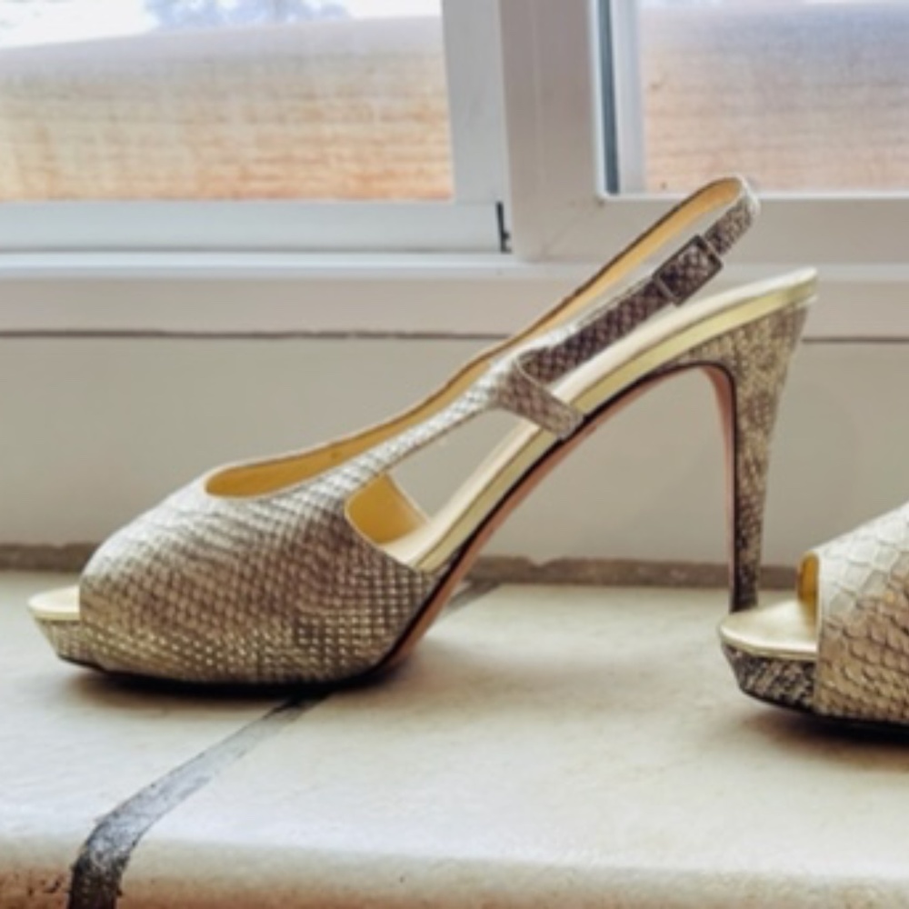 Summer Sale! Kate Spade Gold Chrome Heels Great For Wedding Season